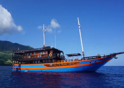 Sunshine Liveaboard